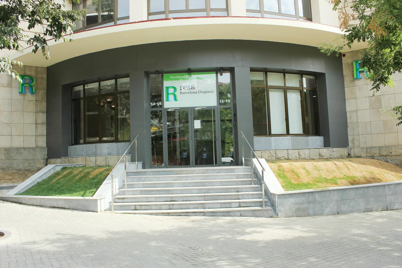 Residencia Universitaria Barcelona Diagonal Apartment Exterior photo